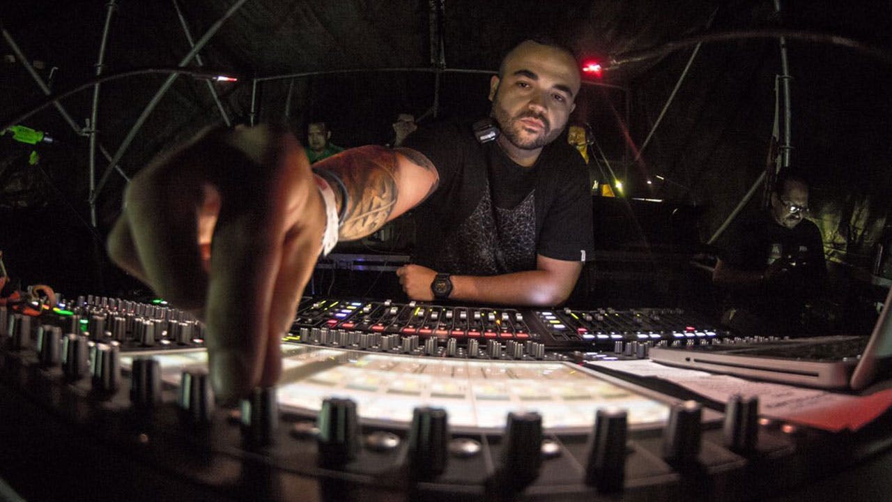 The Art of FOH Mixing: On Tour with Maluma