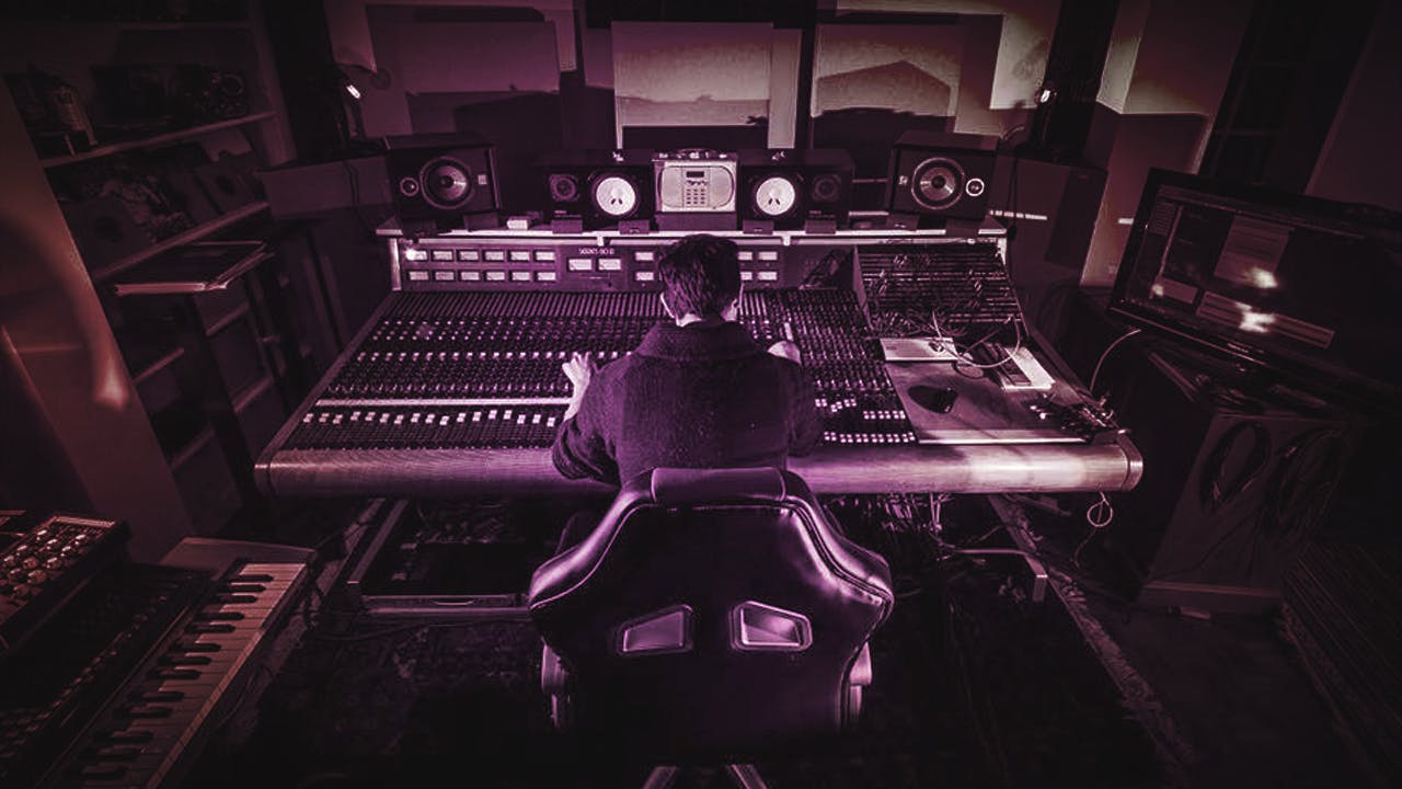 https://media.wavescdn.com/images/blog/1280/2020/dub-mixing-tips-daniel-boyle.jpg