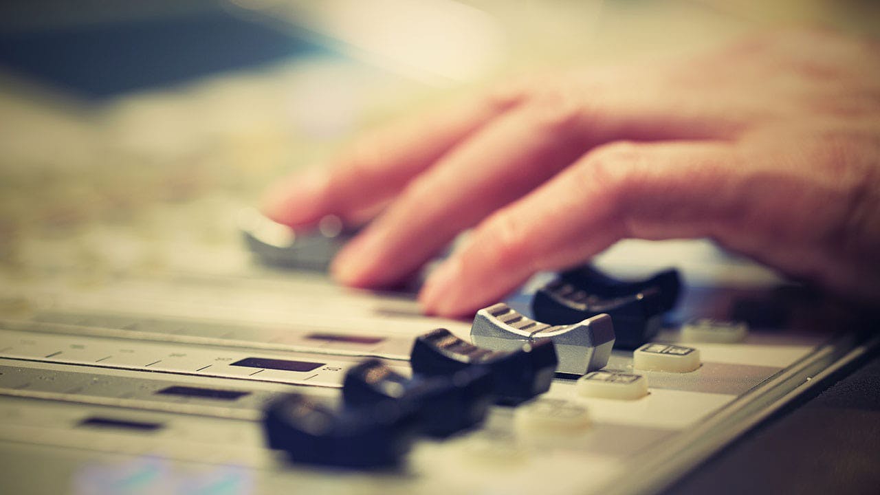 Start Mixing with Plugins: 7 Easy Steps | Courses | Waves